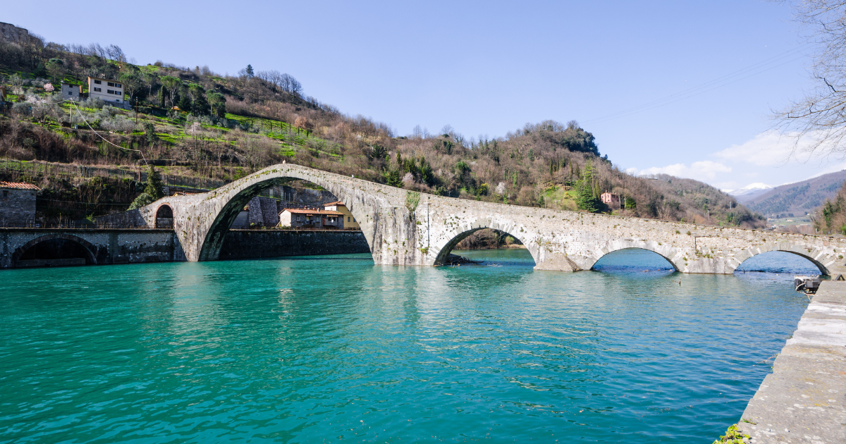 Ponte-della-Maddalena---Ponte-del-Diavolo--Vale-do-Serchio-ToscanaLucca-7-.png View from Ponte della Maddalena or Ponte del Diavolo in Borgo a Mozzano.